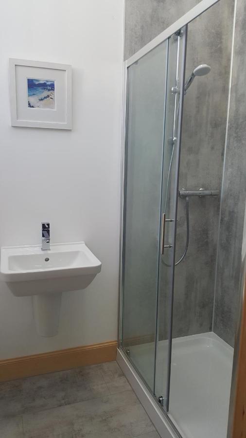 Helmsdale Lodge Hostel - All Rooms En-Suite Luaran gambar